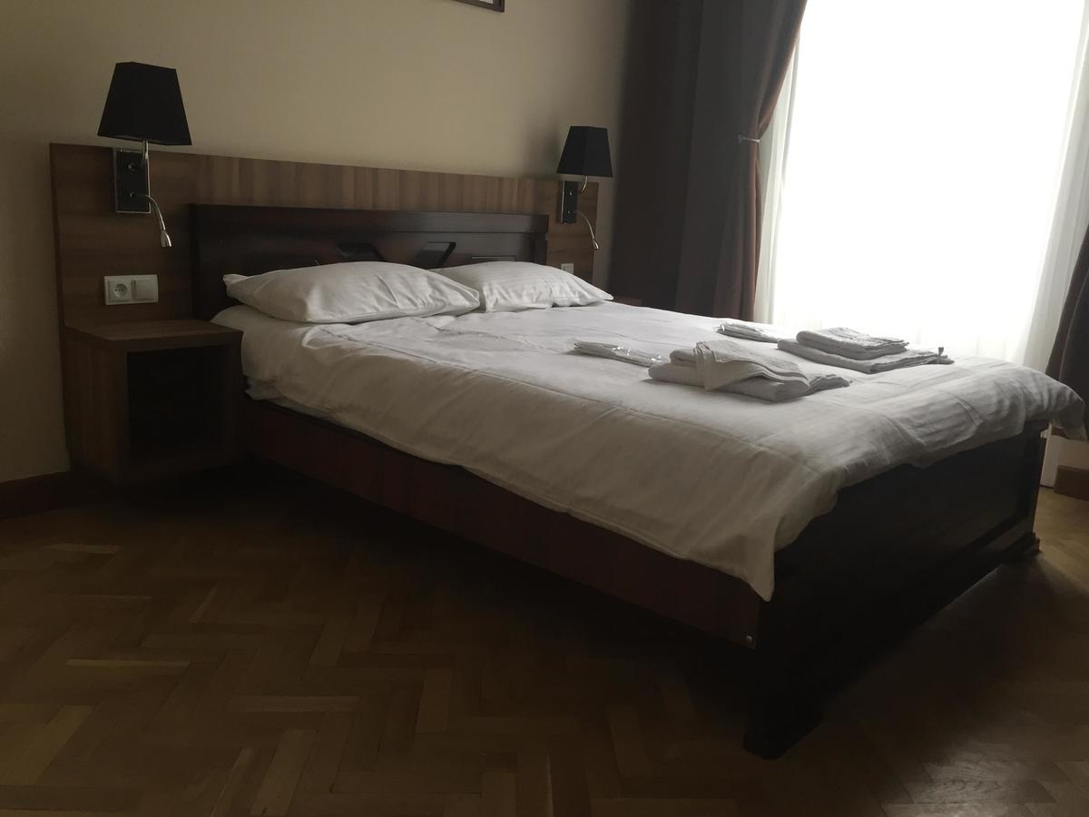Hotel Nice Tbilisi Exterior photo